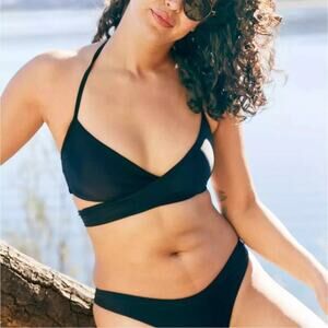 NWT Aerie Black Wrap Halter Bikini Top XS Adjustable Tie-Back Swim